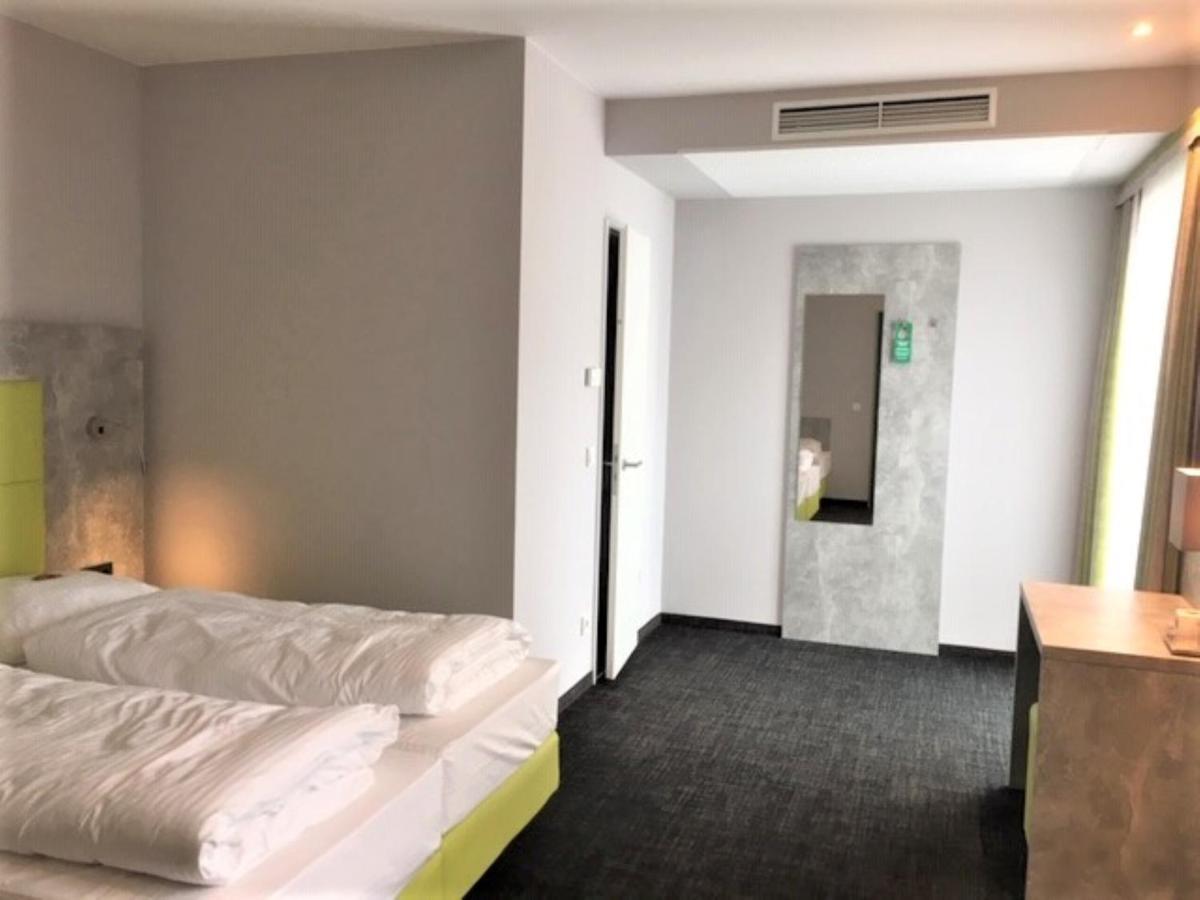 Sleepysleepy Dillingen Hotel 3*